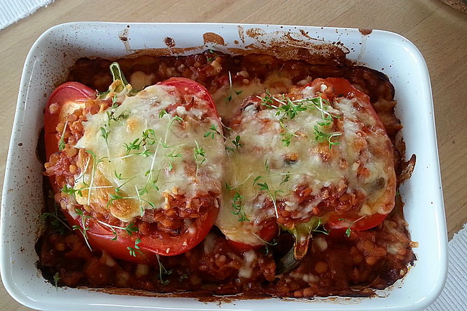 Gefüllte Paprika mit Currylinsen Gefüllte Paprika mit Currylinsen