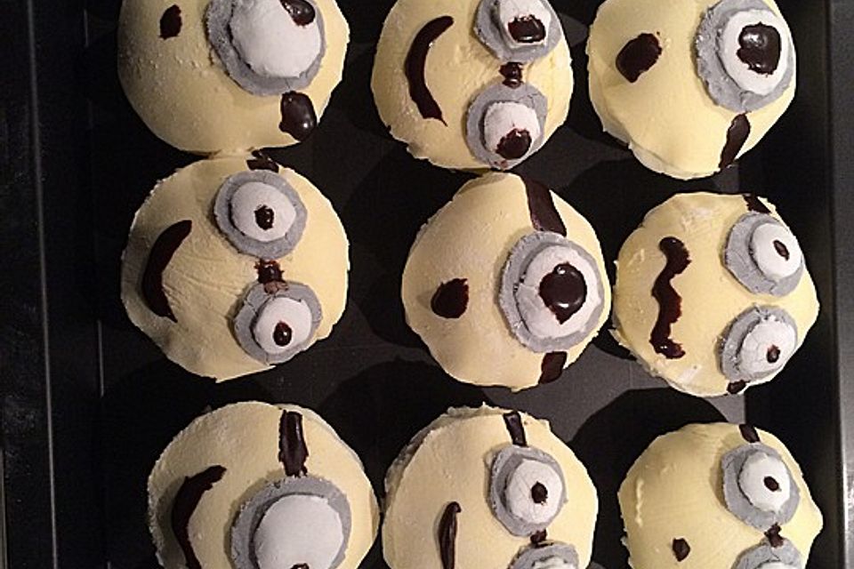 Minion Cupcakes mit Cream Cheese-Frosting