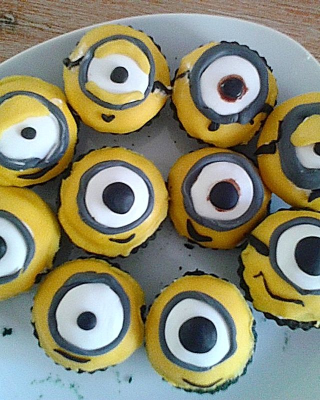 Minion Cupcakes mit Cream Cheese-Frosting