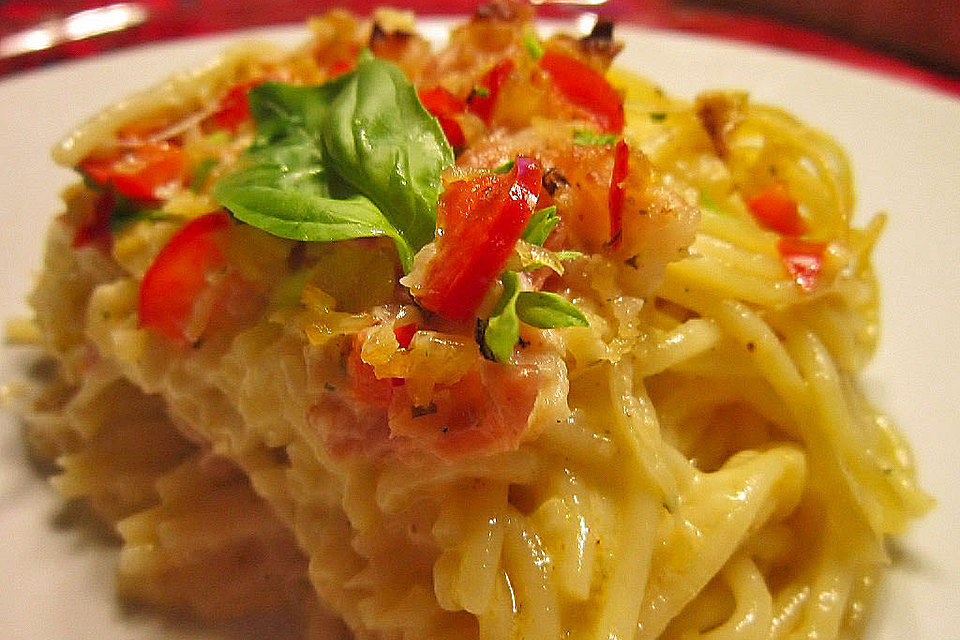 Spaghettiauflauf mit Speck