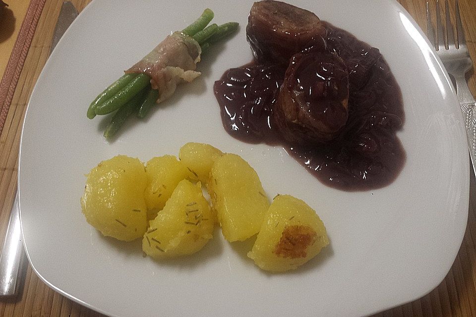 Rinderfilet in Rotwein-Schalotten-Sauce