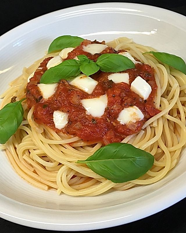 Tomaten-Basilikum-Mozzarella Spagetti à la NatHi