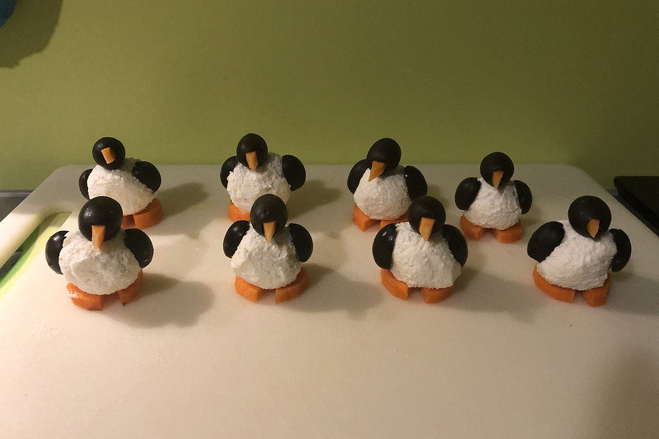 Oliven-Ziegenkäse-Pinguine