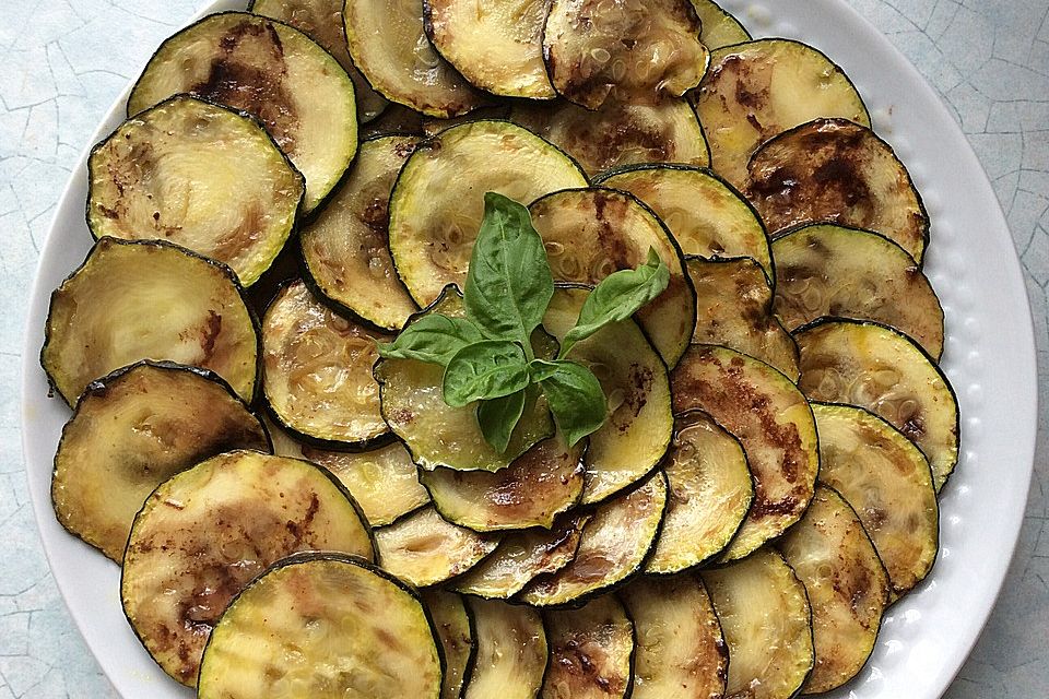 Marinierte Zucchini