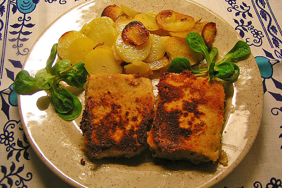 Panierte Schweinsfußterrine mit Peperonisauce - aus der spanischen Küche