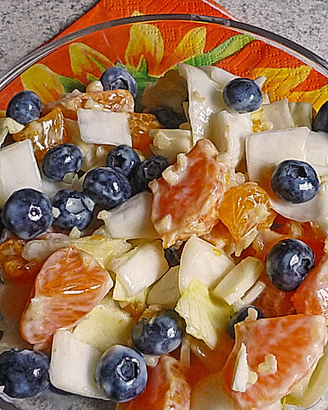 Chicoree-Blaubeer-Salat