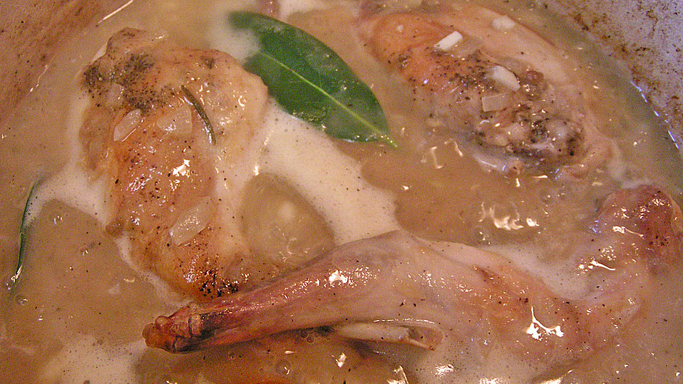 Kaninchen mit Salbei und Rosmarin von bbbirgit3