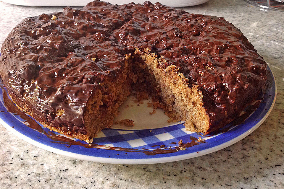 Nusskuchen mit Öl und Cointreau