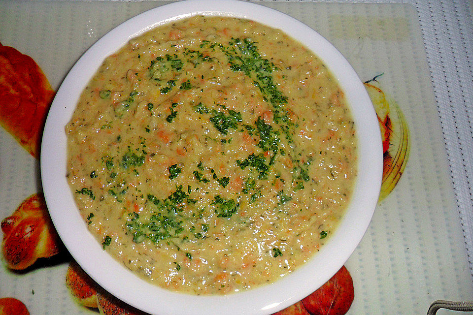 Indische Kartoffelcreme mit Erbsen und Hähnchenbrust