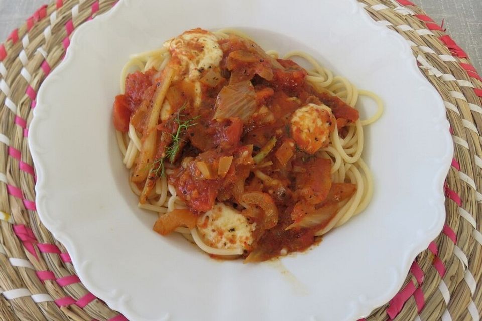 Spaghetti mit Fenchel und Tomaten