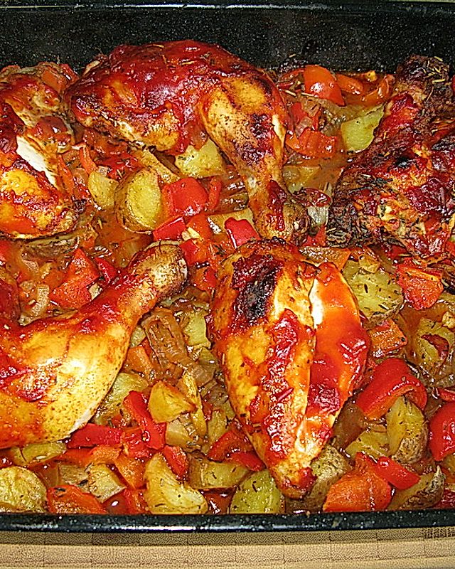 Hähnchen mit Kartoffeln und Tomaten vom Blech