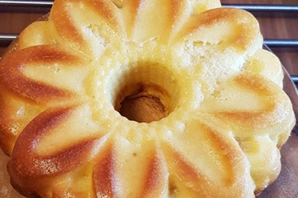 Amerikanischer Orangen-Sandkuchen