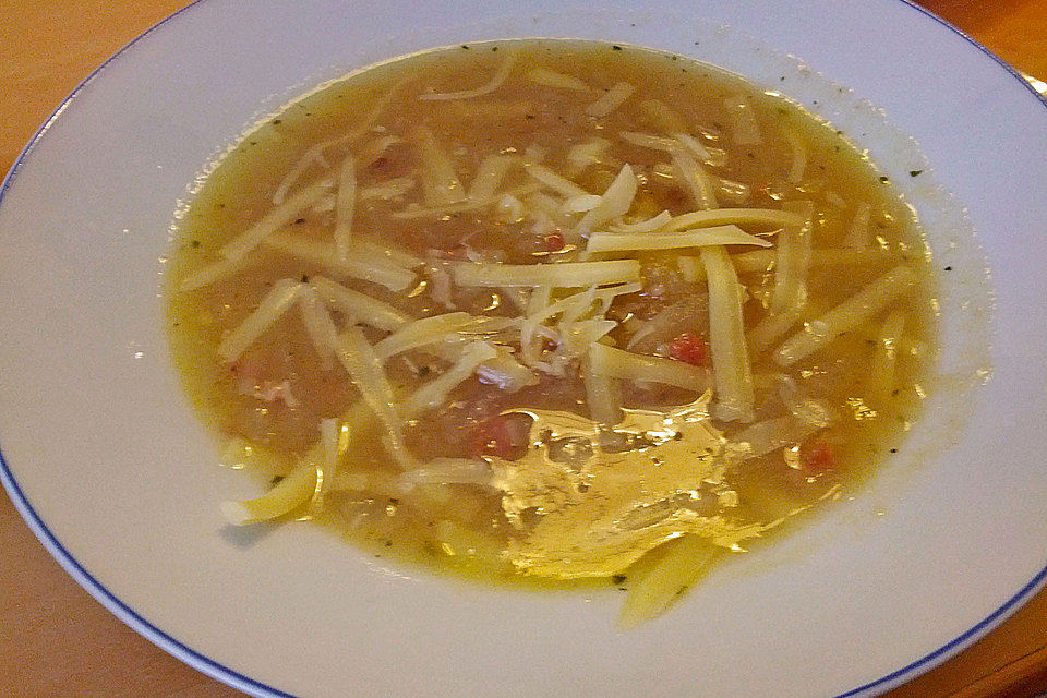 Kartoffelsuppe mit Äpfeln