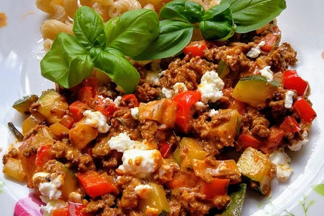 Paprika-Hack-Pfanne Mit Feta Von Paulaenola| Chefkoch