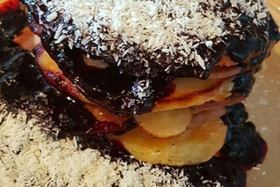 Vegane Pancakes - milchfrei, eifrei, laktosefrei Vegane Pancakes - milchfrei, eifrei, laktosefrei