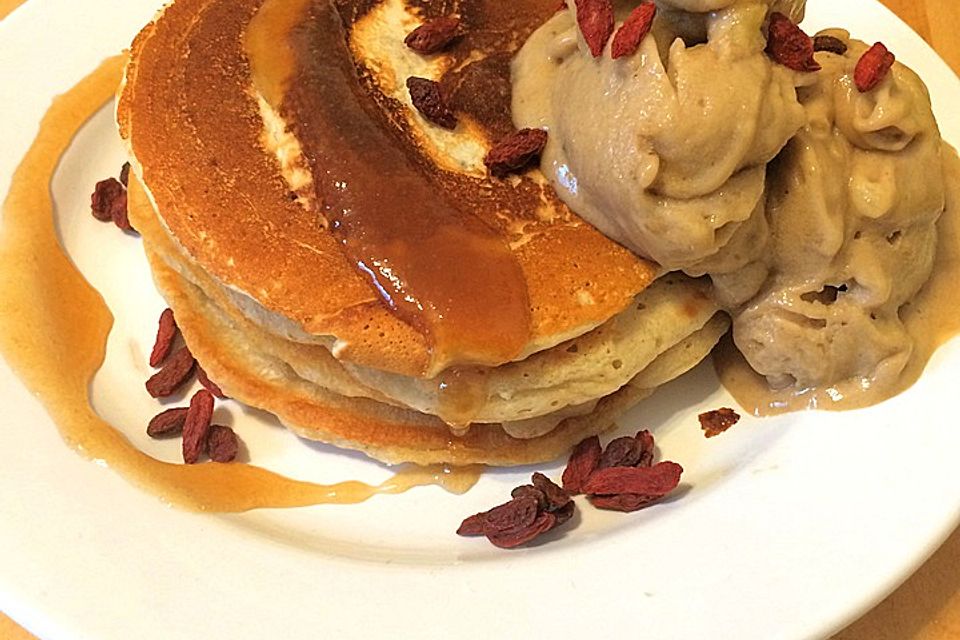 Vegane Pancakes - milchfrei, eifrei, laktosefrei Vegane Pancakes - milchfrei, eifrei, laktosefrei
