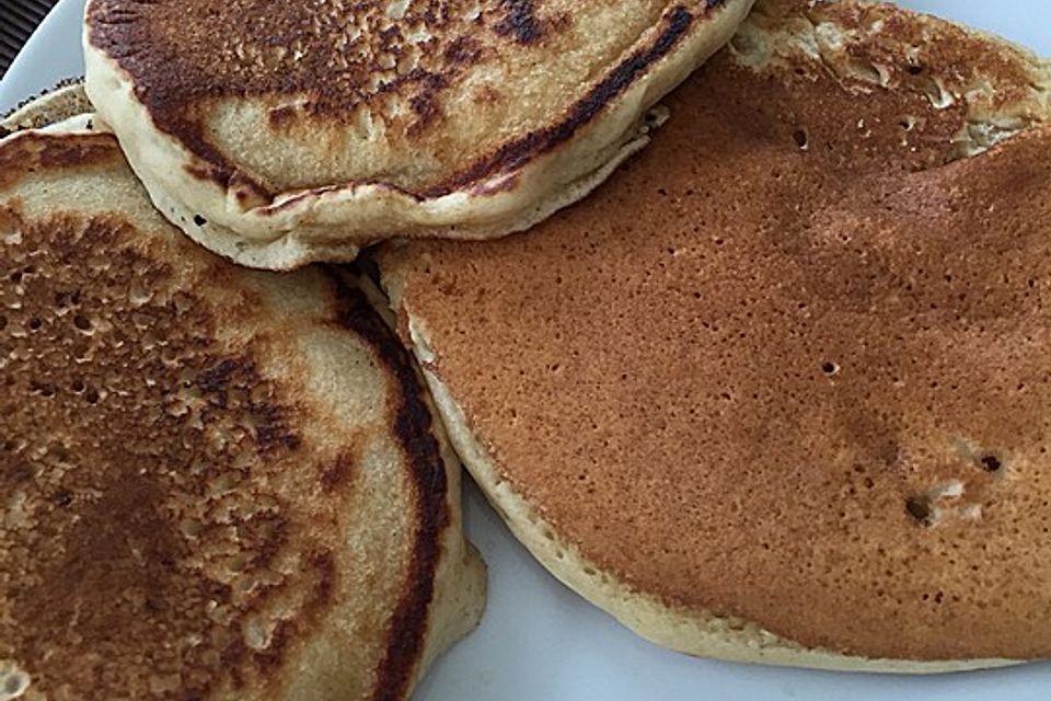 Vegane Pancakes - milchfrei, eifrei, laktosefrei Vegane Pancakes - milchfrei, eifrei, laktosefrei