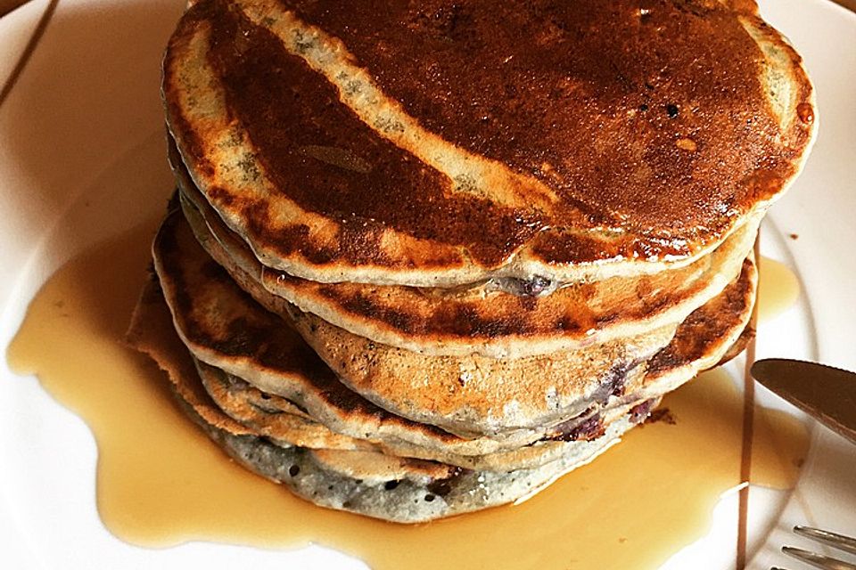 Vegane Pancakes - milchfrei, eifrei, laktosefrei Vegane Pancakes - milchfrei, eifrei, laktosefrei