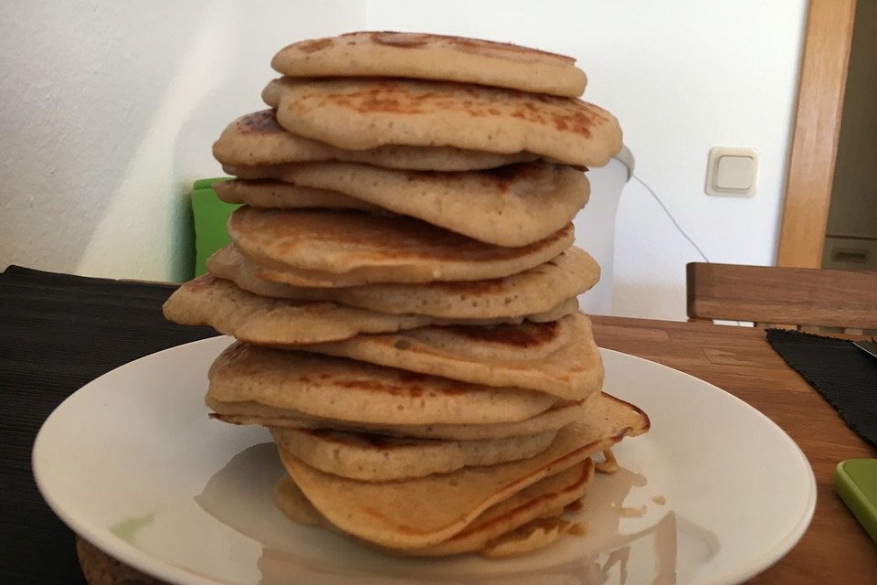 Vegane Pancakes - milchfrei, eifrei, laktosefrei Vegane Pancakes - milchfrei, eifrei, laktosefrei