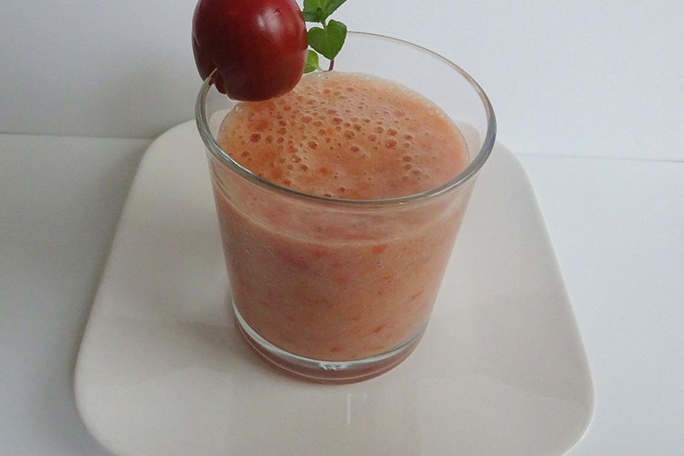 Bananen-Cherrytomaten Smoothie