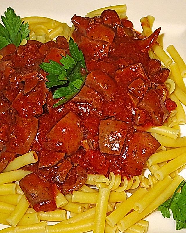 Maccaroni mit Nierchen in Tomaten-Rotwein-Sauce