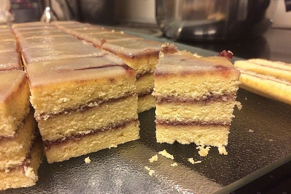 Marzipan-Baumkuchen-Petits Fours