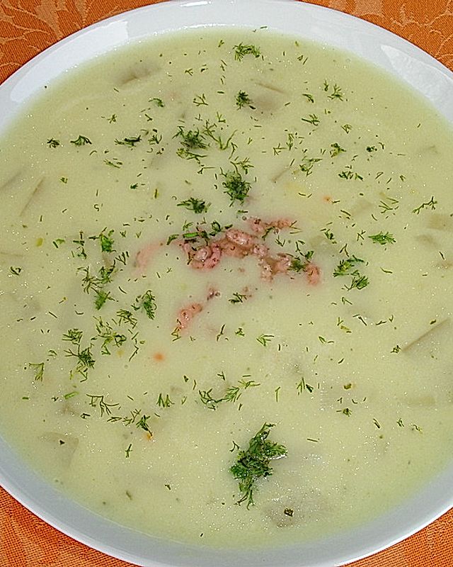 Spargelcremesuppe mit Fenchel und Krabben