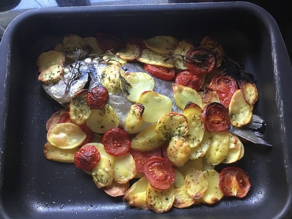 Dorade im Kartoffelbett von riga53| Chefkoch
