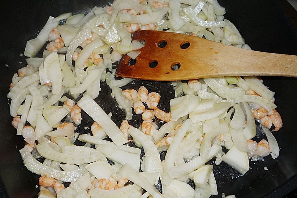 Tagliatelle mit Scampi und Fenchel