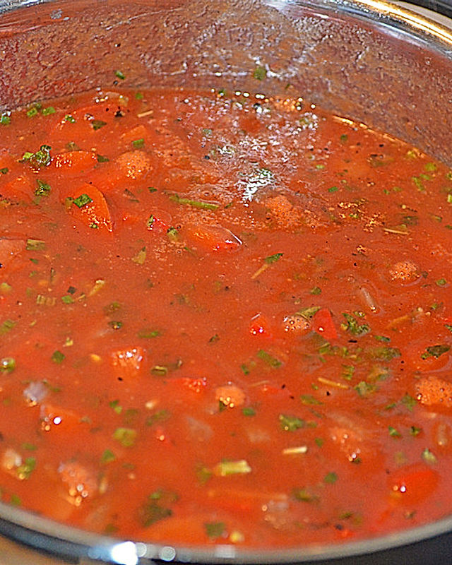 Schnelle Tomaten-Paprika-Suppe