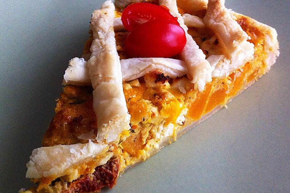 Quiche mit Kürbis und getrockneten Tomaten