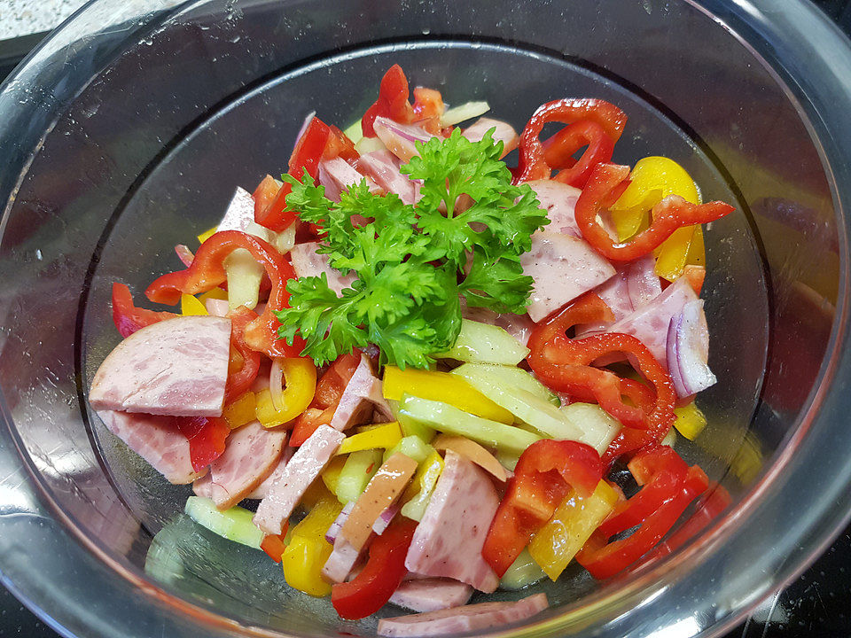 Wurstsalat mit Paprika und Salatgurke von Köchin_Moni | Chefkoch
