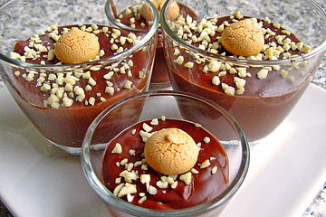Schokoladenpudding mit Espresso und Amaretto