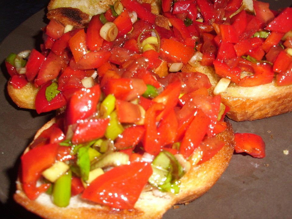 Bruschetta mit Tomaten, Paprika und Käse von vogelbeere91 | Chefkoch