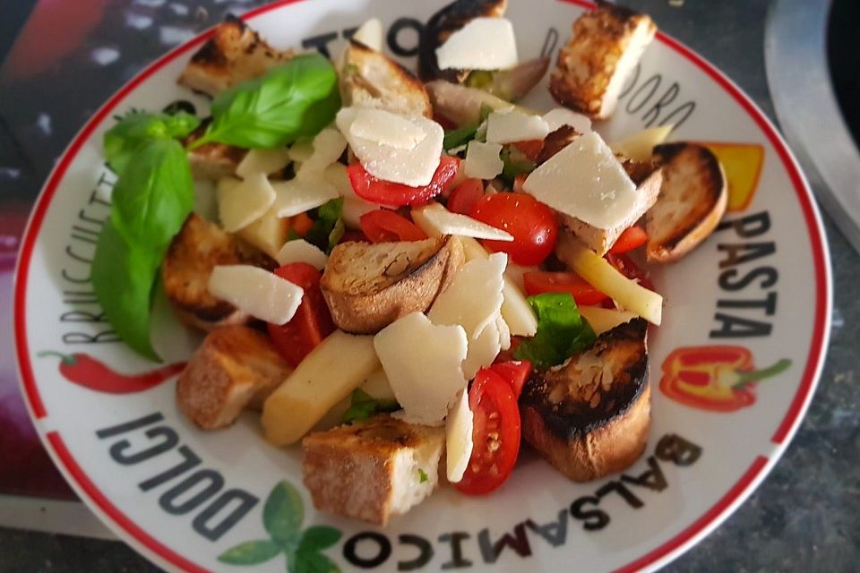 Spargel-Brotsalat
