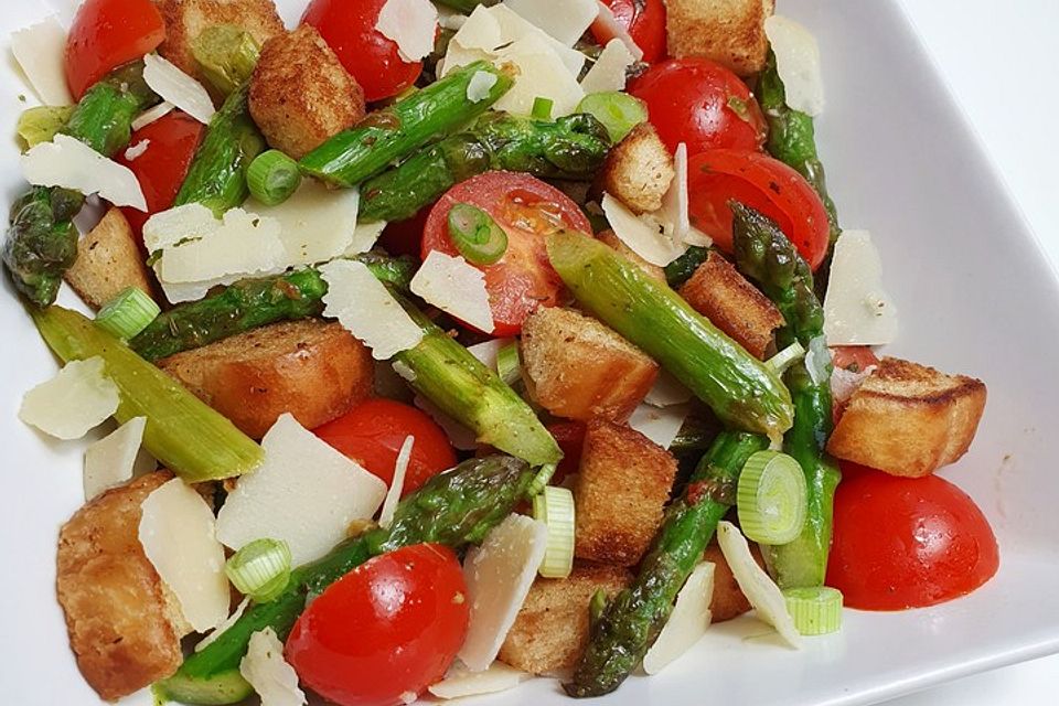 Spargel-Brotsalat