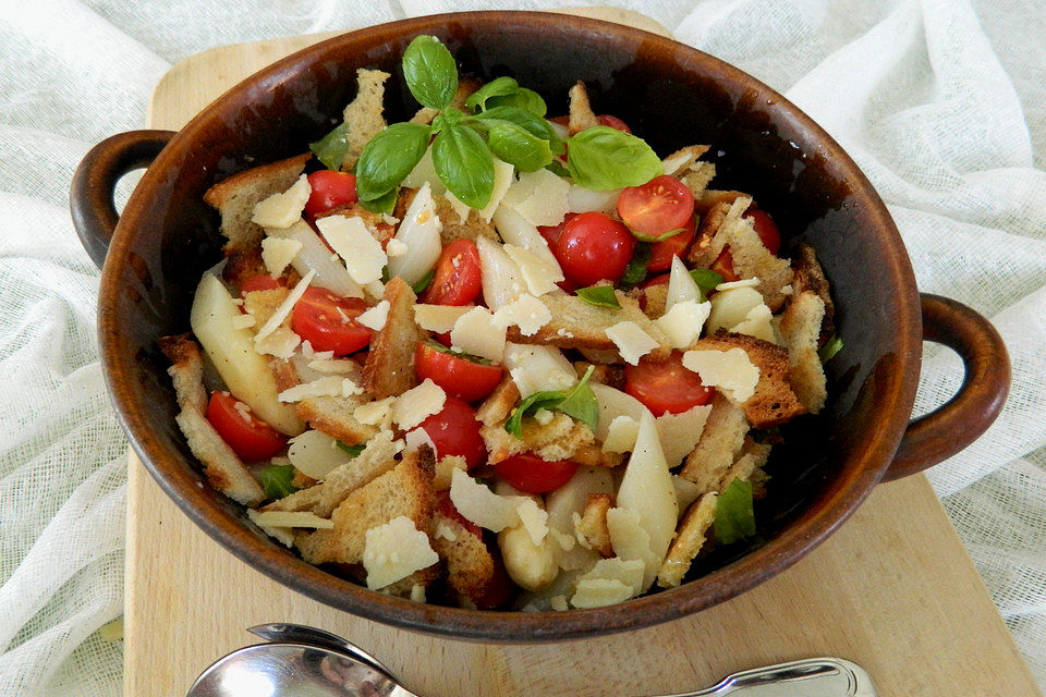 Spargel-Brotsalat