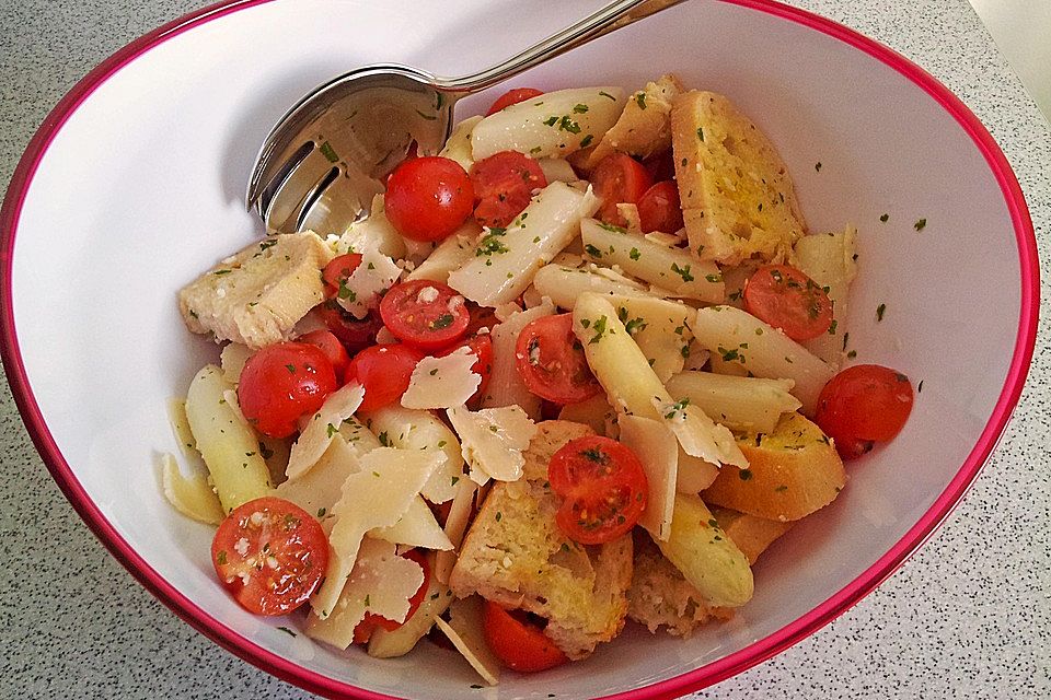 Spargel-Brotsalat