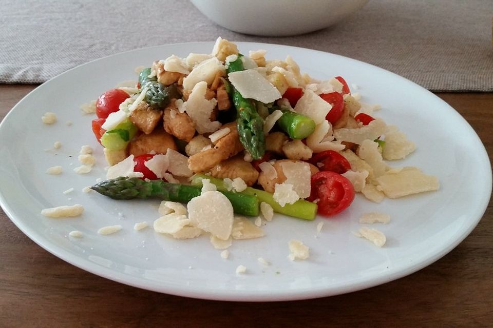 Spargel-Brotsalat