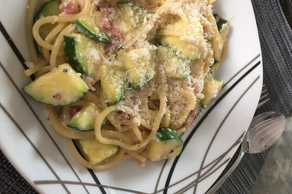 Zucchini-Carbonara