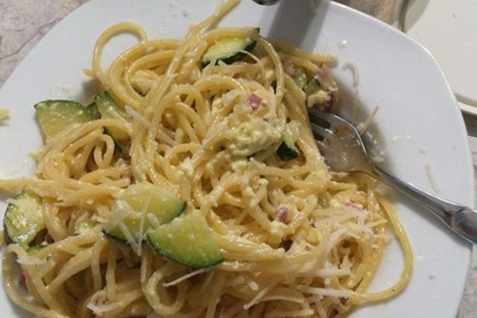 Zucchini-Carbonara