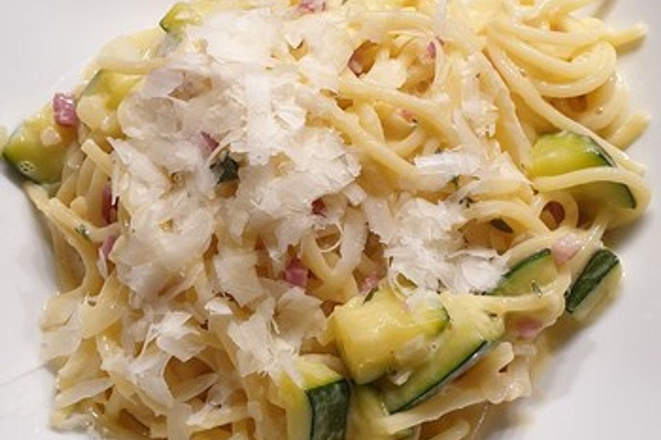 Zucchini-Carbonara