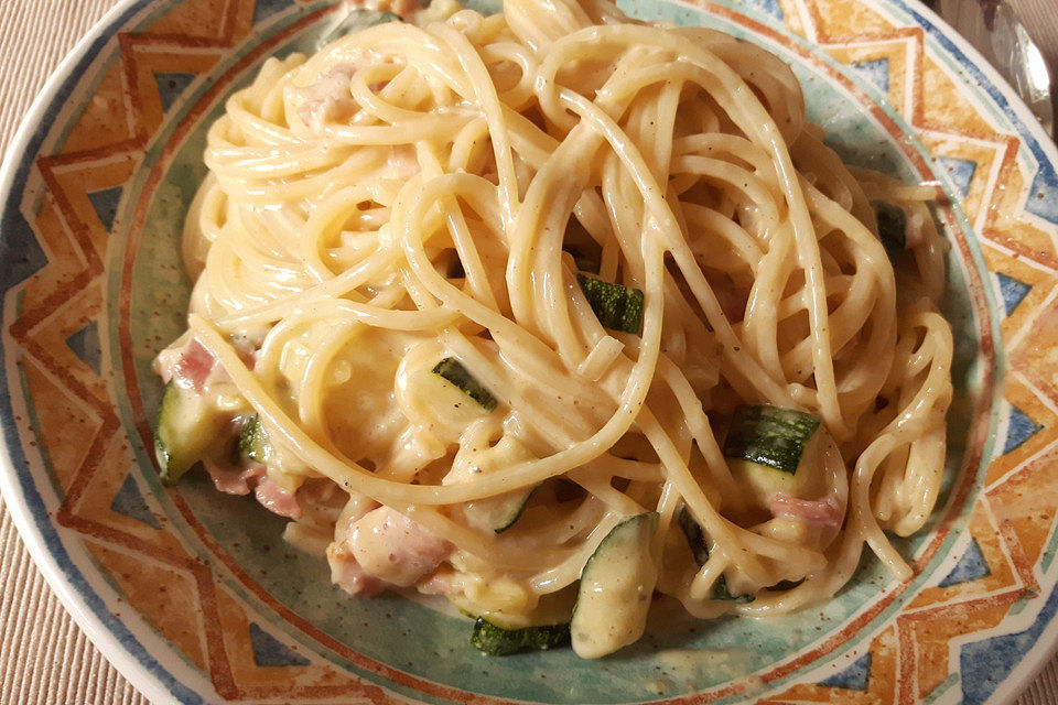 Zucchini-Carbonara