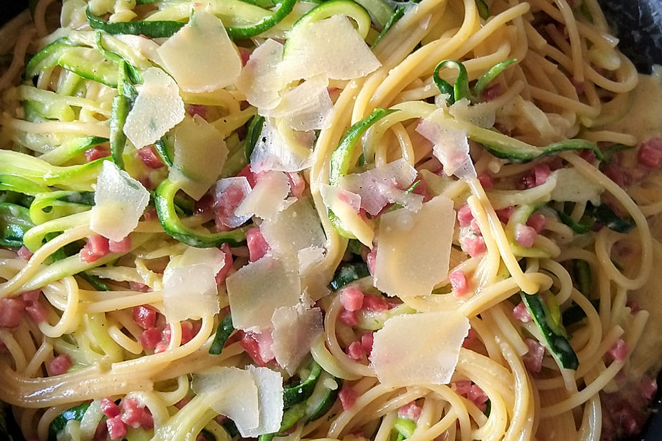 Zucchini-Carbonara