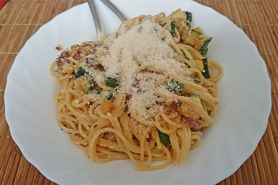 Zucchini-Carbonara