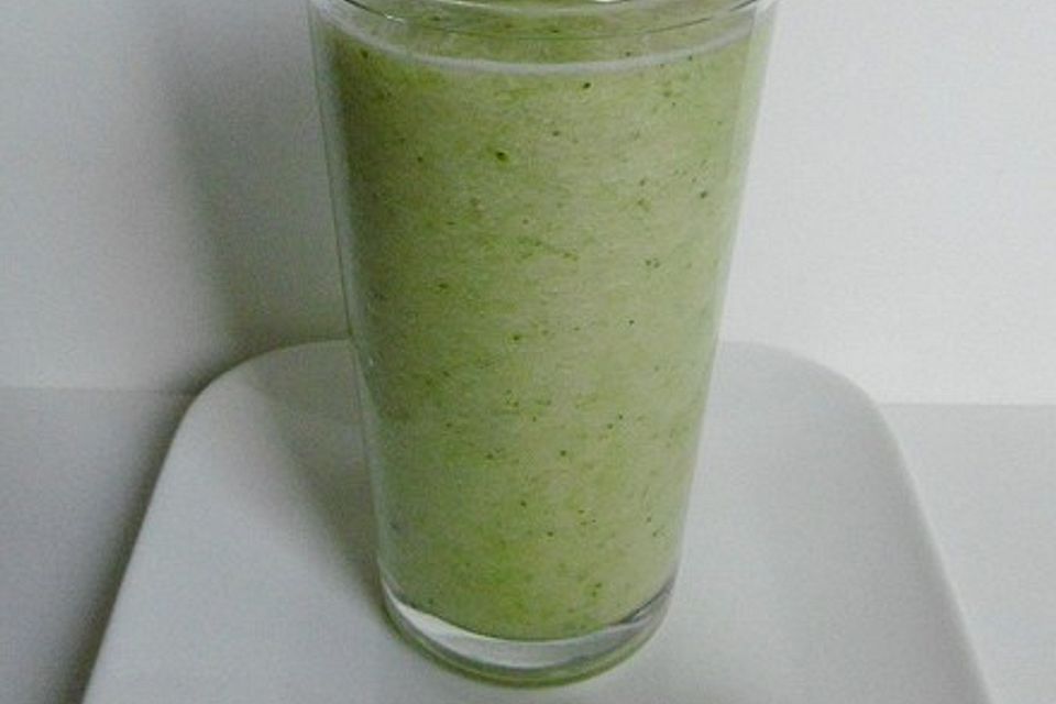 Grashüpfer-Smoothie (Kiwi-Apfel-Ananas)