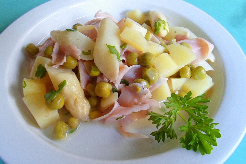 Spargel-Erbsen-Ragout mit Schinken und Kartoffeln