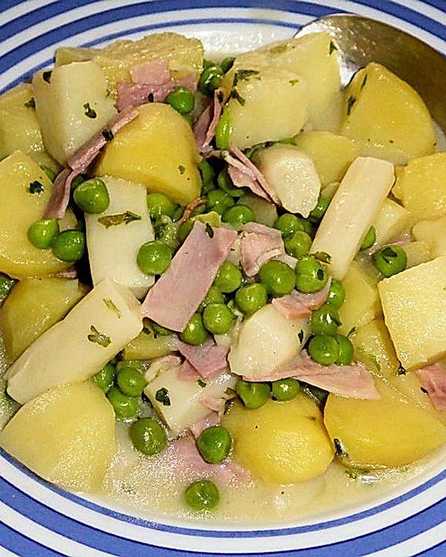 Spargel-Erbsen-Ragout mit Schinken und Kartoffeln