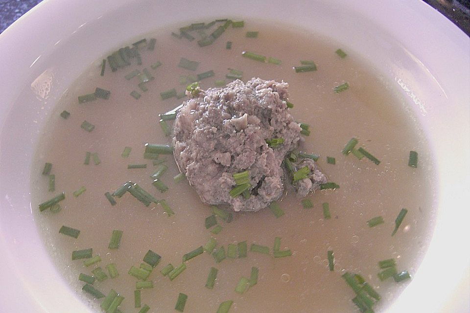 Leberknödelsuppe