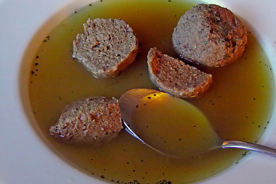 Leberknödelsuppe